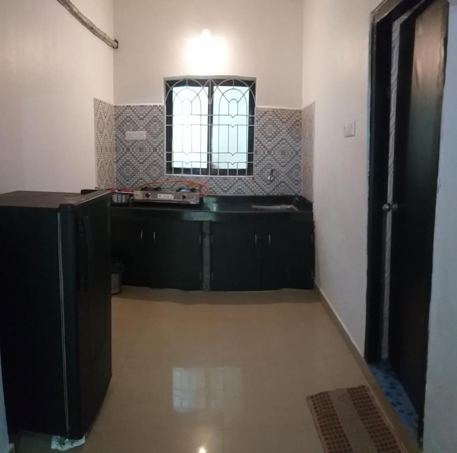 God'S Gift Morjim Hotel Exterior photo
