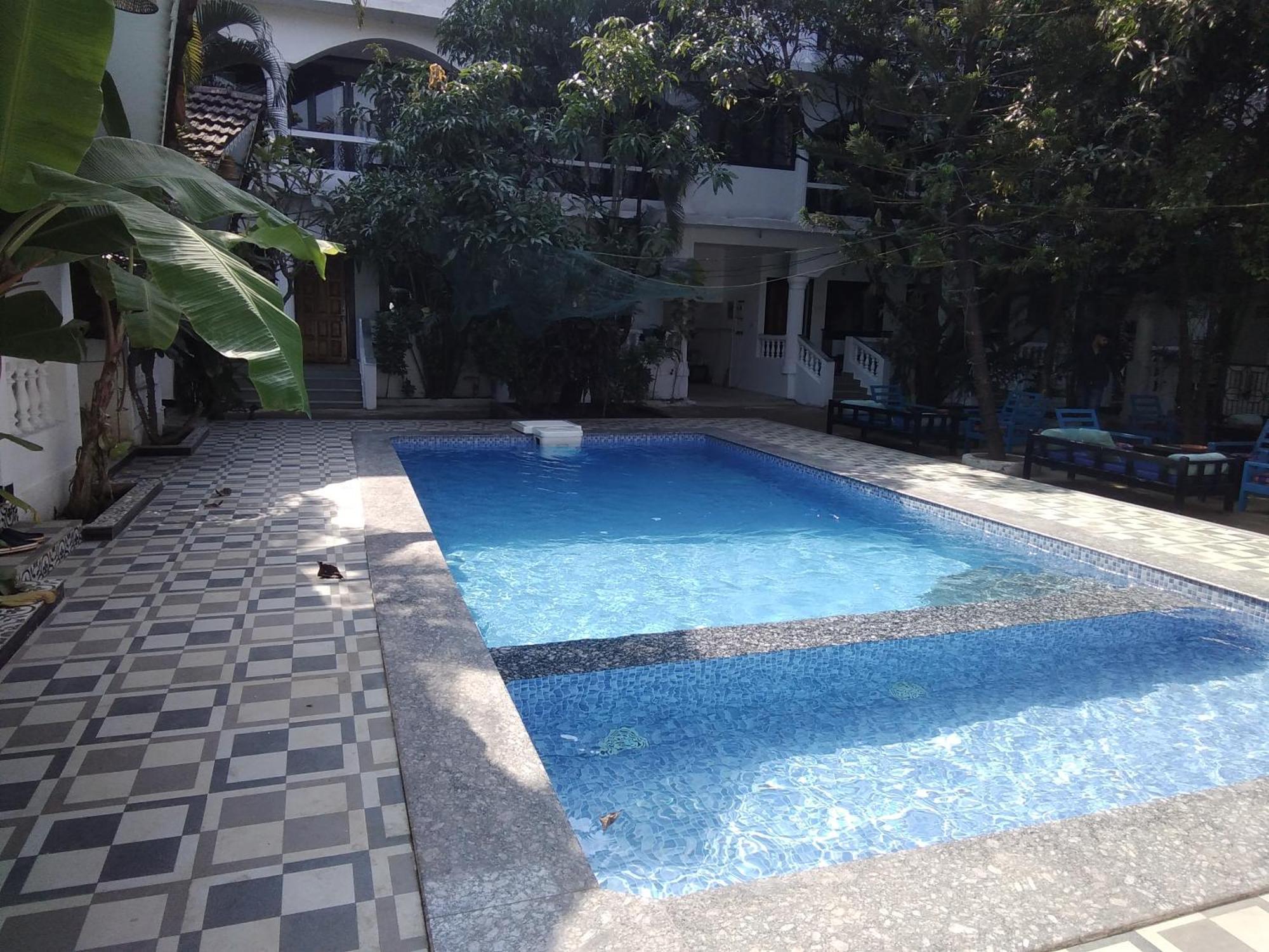 God'S Gift Morjim Hotel Exterior photo