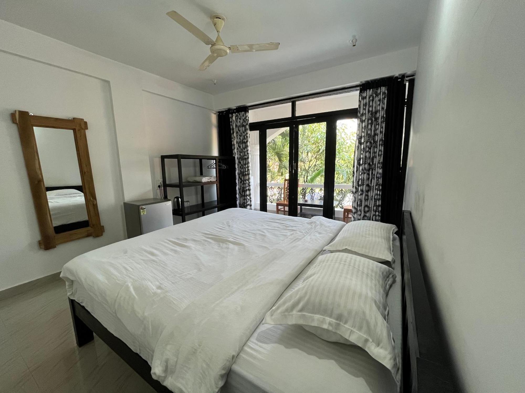 God'S Gift Morjim Hotel Exterior photo